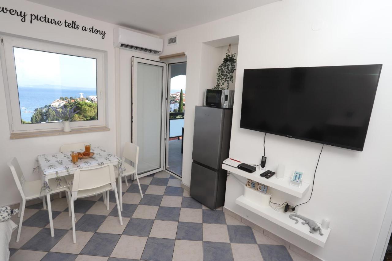 Apartment Relaxing Sea View, Okrug Gornji Eksteriør bilde