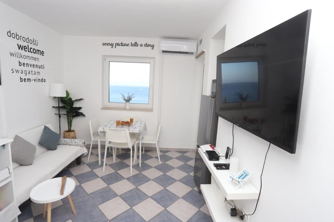 Apartment Relaxing Sea View, Okrug Gornji Eksteriør bilde
