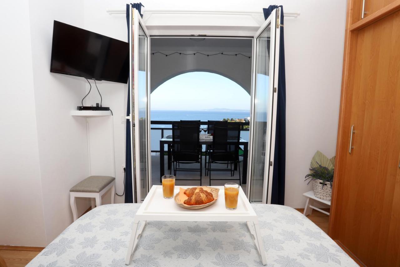 Apartment Relaxing Sea View, Okrug Gornji Eksteriør bilde